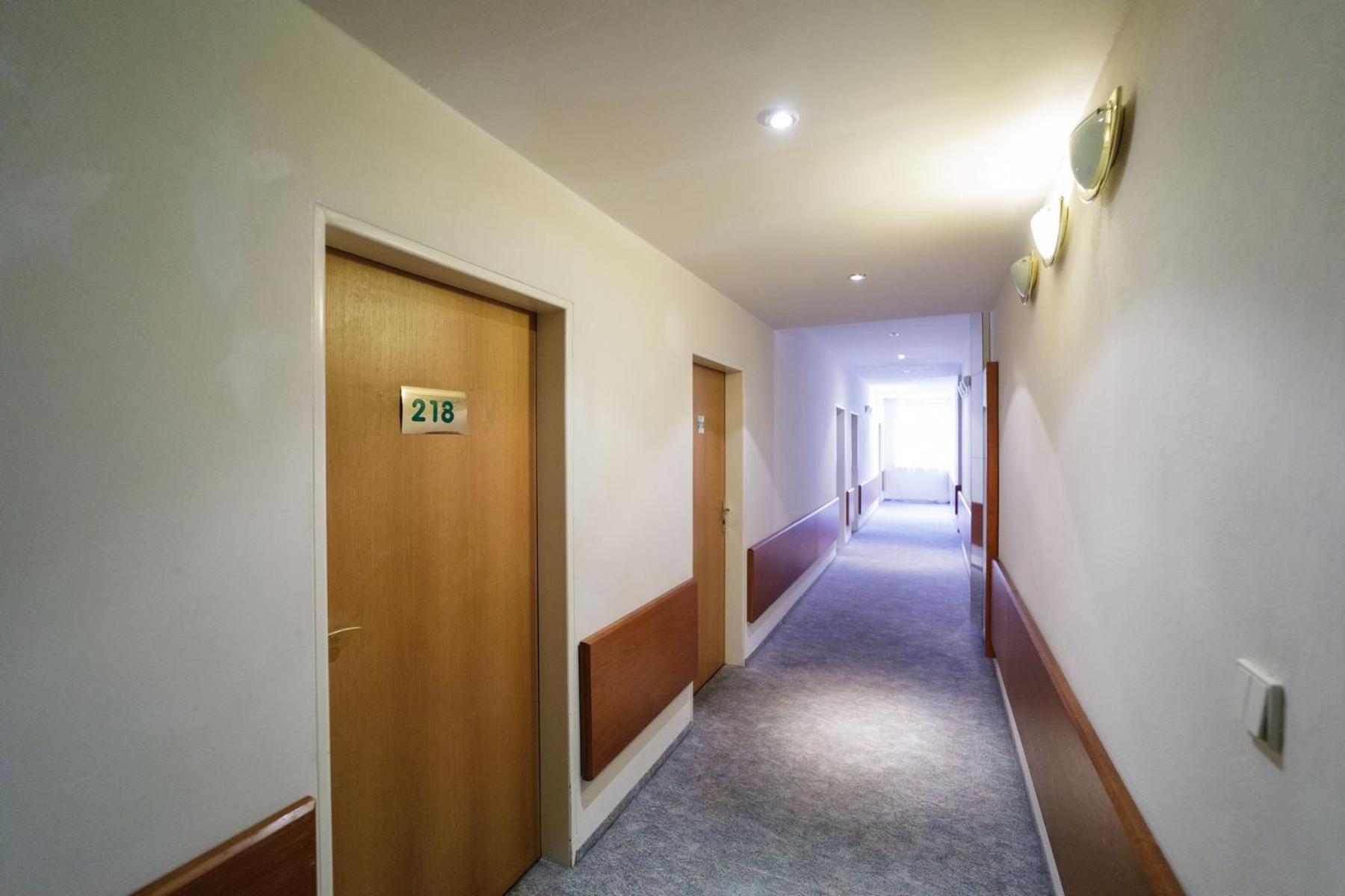 Hotel Peliny Chocen Екстериор снимка
